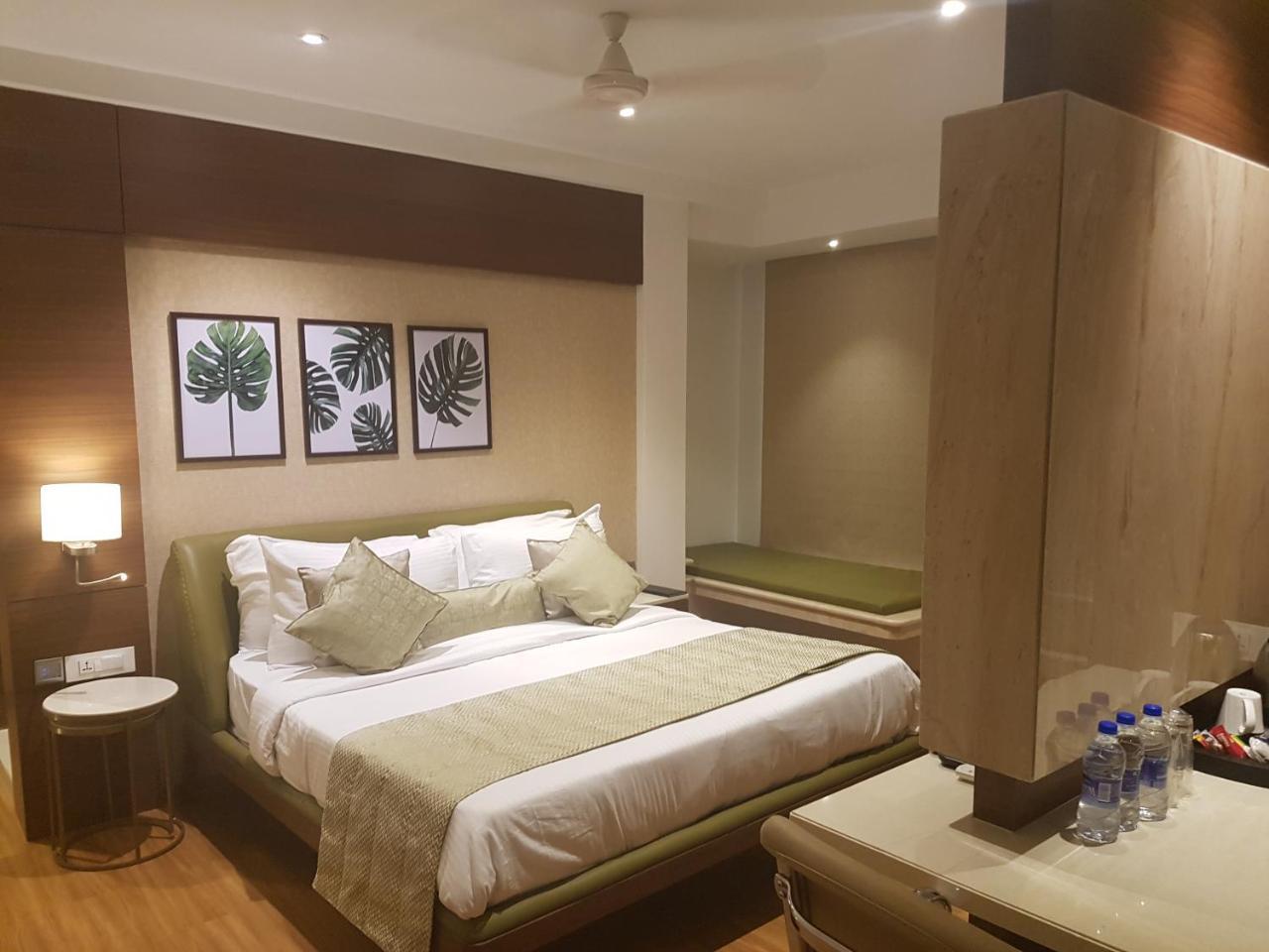 Hotel Suncity Apollo - Gateway Of India Mumbai Exterior foto